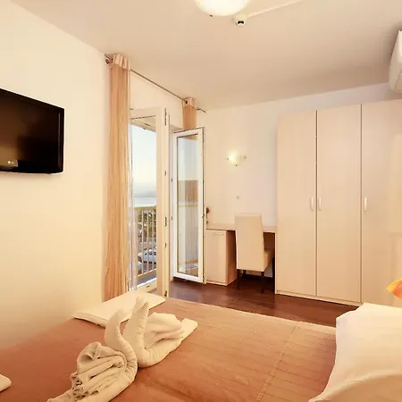 Riviera-silo Hotel 4*