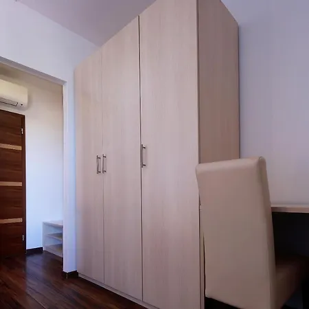 Riviera-silo فندق