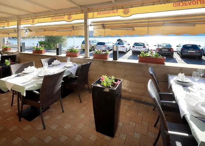 Riviera-silo Hotel 4*