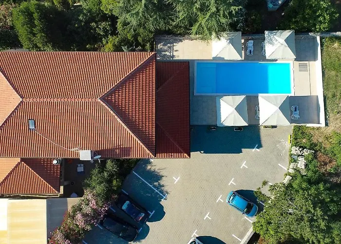 Riviera-silo Hotel 4*